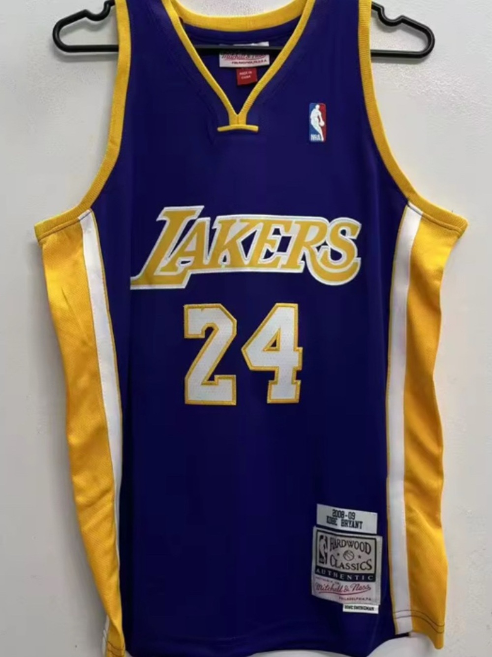 Kobe Bryant Los Angeles Lakers Youth Large 14/16 #24 Basketball Jersey - Purple
